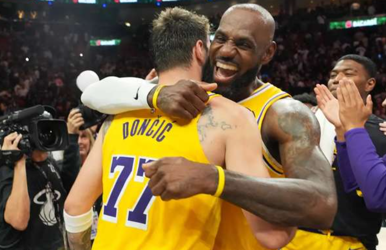 NBA季后赛／太阳失利送大礼！湖人锁定分区冠军 携手掘金